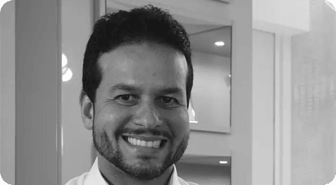 Dr. Fernando Napole
